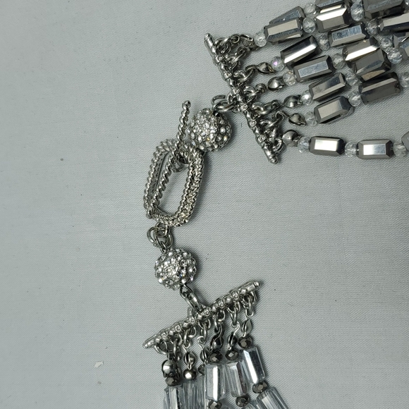Ali Khan 7 strand silver rectangle shape beads with rhinestone closure - Picture 4 of 6